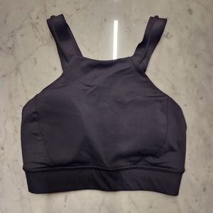 Size 4 - C/D cup black lululemon sports bra